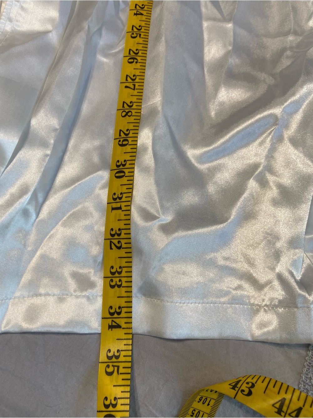 Source Unknown White Satin Bride Robe with Rhinestone Script - Picture 5 of 7